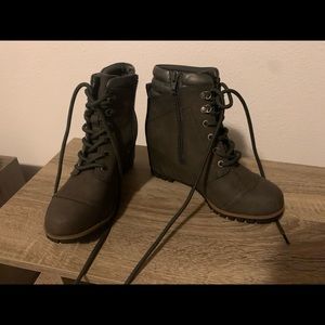 New wedge boots